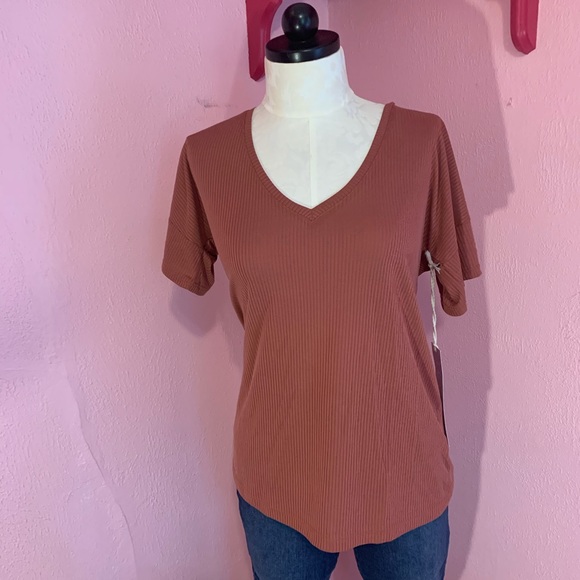 Rusty red ribbed v-neck - Picture 4 of 7